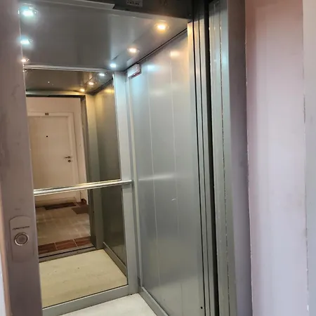 Студио В Затворен Комплекс Blue Apartmán